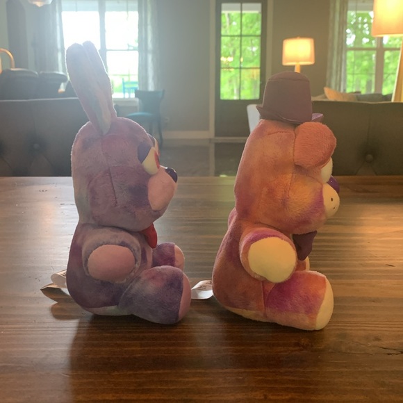 Tie die Bonnie and tie die Freddy Funko fnaf plush - Picture 4 of 4